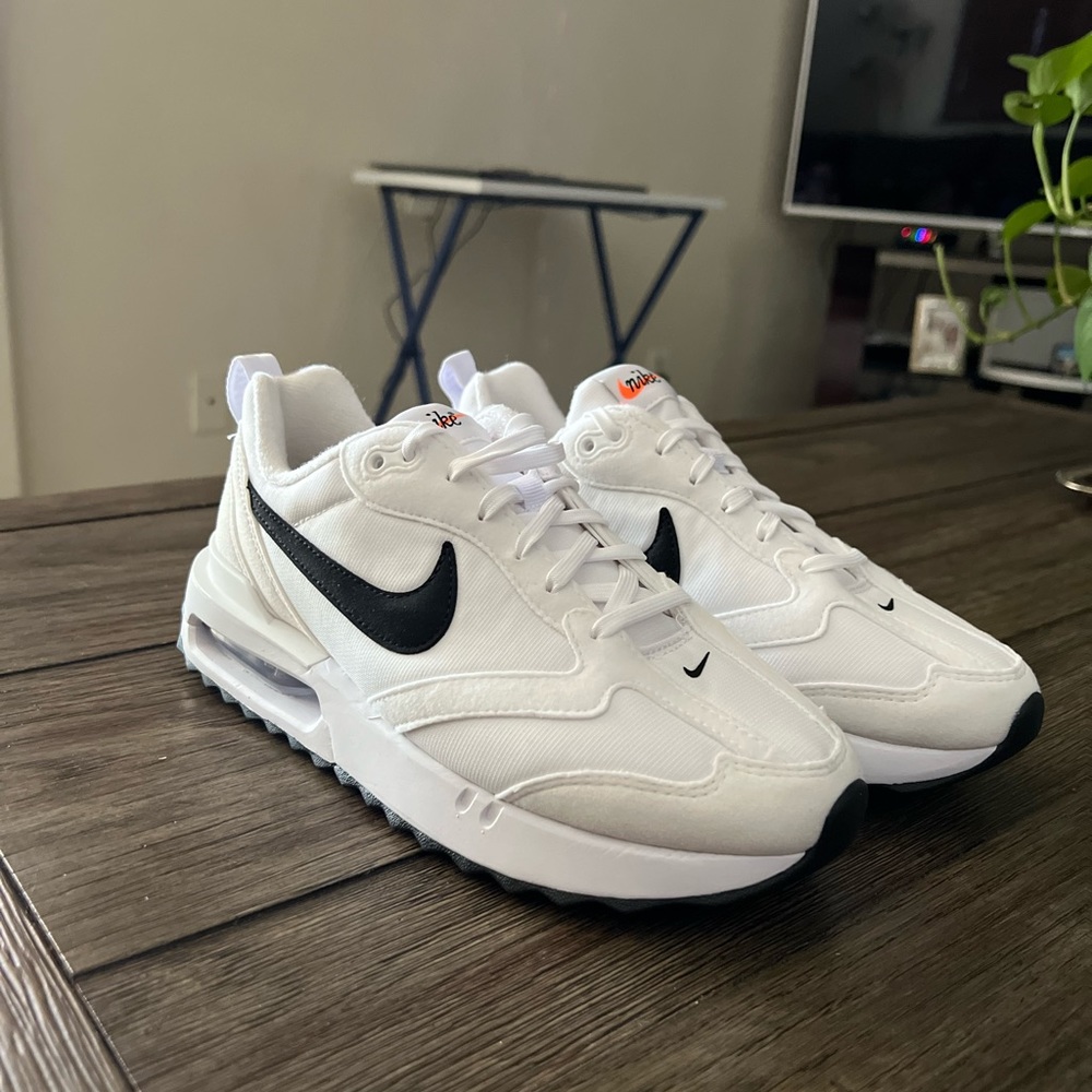 Nike Air Max Dawn Shoes